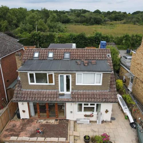 GQ roofing tiling and slating - 01