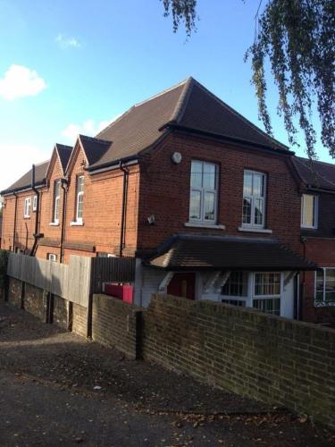 GQ roofing tiling and slating - 04