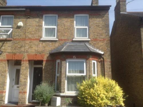 GQ roofing tiling and slating - 11